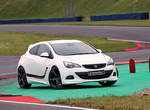 限量版《Opel Astra GTC》看看Irmscher巧手改 限量版《Opel Astra GTC》看看Irmscher巧手改