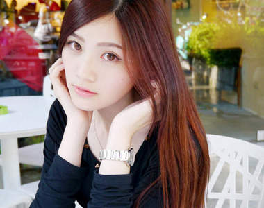 優雅氣質《婷婷》眾人之中的閃亮星星 ♡ 小香看正妹