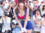 C86《搞怪COSPLAY大全集》扮得越不像反而越有人氣~~? C86《搞怪COSPLAY大全集》扮得越不像反而越有人氣~~?