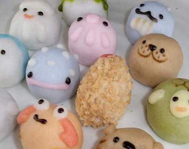 《海洋生物和菓子》其中一個怎麼怪怪的？Σ(・∀・；)
