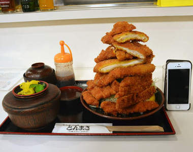 《超大碗雞排丼》出沒於日本的那裡咧?