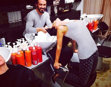 《每日一瑜珈》無論何時何地都堅持要作瑜珈的太太