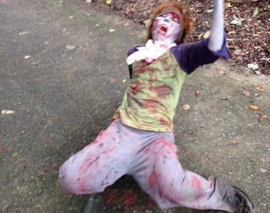 《殭屍野外露營》你能在殭屍感染爆發的露營場度過兩天一夜嗎？