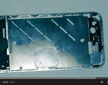 傳疑似iPhone 6背蓋影片曝光   但越看越像是....