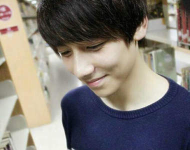 清華校草《李潤東》不可多得的小清新帥哥 是說要當校花也行啊= =+