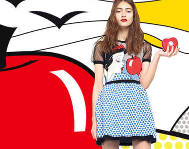 《迪士尼公主時尚》RED VALENTINO白雪公主系列新作登場