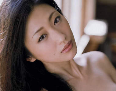 日本《媚眼藝人》拋個媚眼台下都倒一片惹啦～⚈̤꒫⚈̤