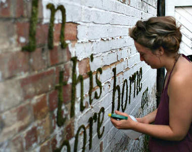 《街頭塗鴉》再用噴漆就落伍了 看看最新的塗鴉方式吧