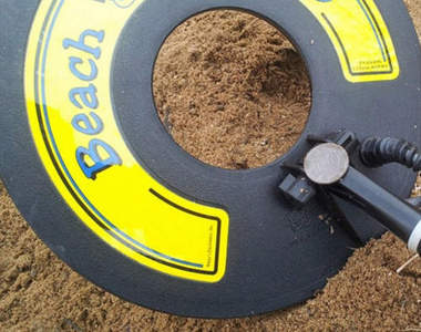 網購《金屬探測器後記欄》網友:原來到處都有寶物www