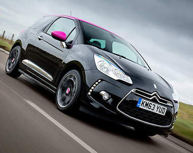 粉紅版《雪鐵龍DS3》該選黑的還是白的好呢?