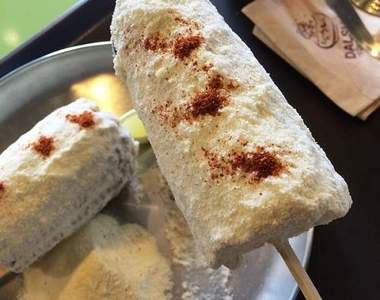 韓《起司玉米棒》在燒燙燙的玉米上灑起司粉好邪惡阿