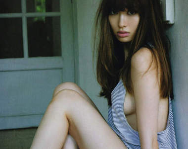 女生票選《理想美乳》女星Top 10 這應該也是理想乳量吧♥