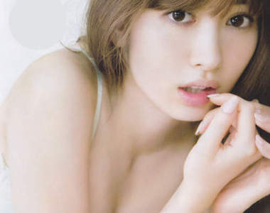 女生票選《理想乳溝》女星Top 10　果然大小還是絕對條件（盯）