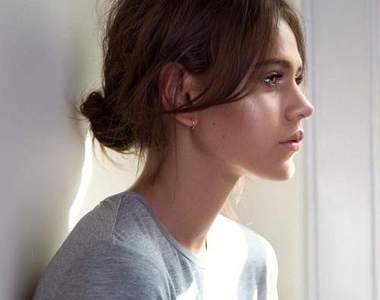 5分鐘速成《時尚低包頭》只要5步驟就完工♥