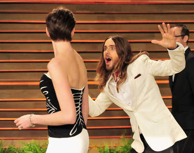 《奧斯卡慶功趴踢》好想知道明星在說什麼悄悄話~