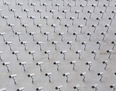 150支監視器組成《監視牆》到底是在監視誰？