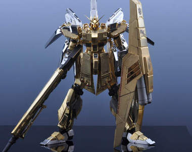 千萬貴金屬鋼彈　買一尊真的是要供在家裡拜惹