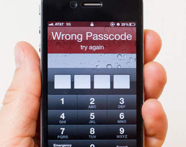 iPhone小技巧《密碼錯誤被鎖機如何解決》有網友被強制等待44年(大笑)