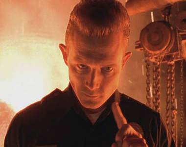 俄羅斯版魔鬼終結者　經典T-1000追逐場面重現