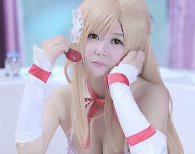 小櫻笨笨熊ｘ亞絲娜　能COS還可以演唱主題曲的美眉喔