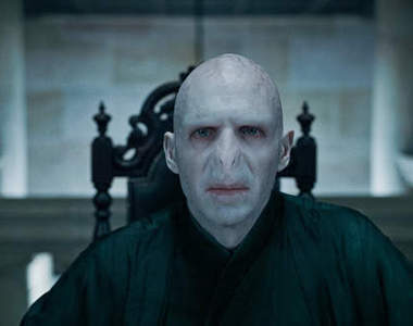 教你做《伏地魔鼻孔插座》晚上會被嚇到吧XD