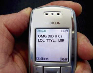 《最討厭收到的簡訊類型》老外也有火星文唷～