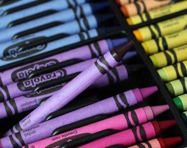 《手作蠟筆唇膏》蠟筆唇膏真的有蠟筆呀!