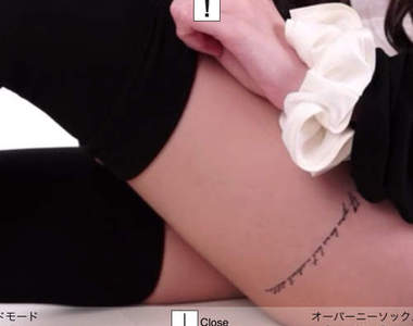 《絕對靴下》手滑螢幕任你脫下拉上襪襪的app登場(//▽//)