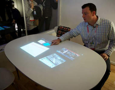 Sony展示《 Life Space UX投影觸控桌》 酷炫互動新未來