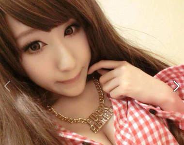 陳潔兒YUI　看著看著就喊出一聲〝FXXK〞