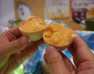 《超神布丁機》轉一轉雞蛋就能直接變布丁？！Σ(Дﾟ;/)/