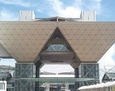 《C87日本最大型同人誌即售會倒數》會場周邊進入備戰狀態，這就是御宅族的戰爭……