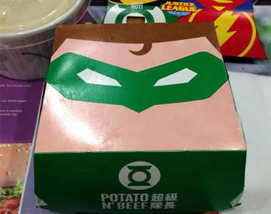 香港麥當勞超級隊長漢堡　吃一個套餐等於在嗑六碗飯