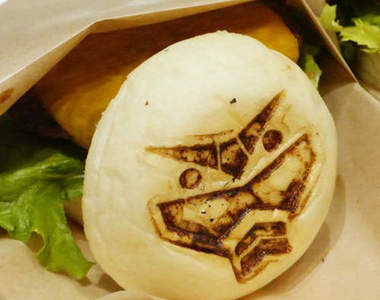 鋼彈香濃起士漢堡　吃完新人類資質馬上覺醒（大誤）