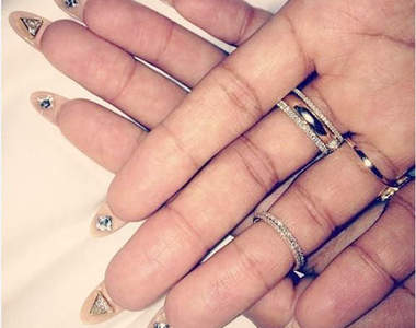 下波指彩趨勢《翻轉吧指甲彩繪》指甲看起來癢癢的耶