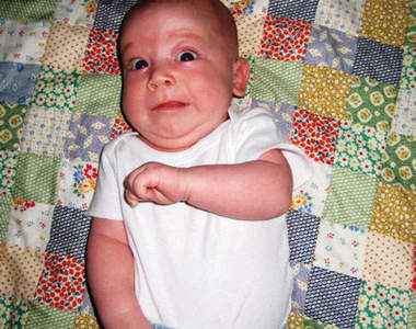 《可愛小孩動圖》過年就是玩小孩的時候了嘿嘿嘿