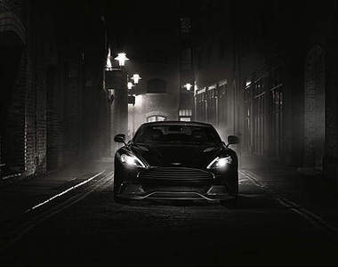 《Aston Martin Vanquish Carbon Edition》裡裡外外都超殺