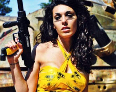 史上最高薪砲灰工作 漆彈場當個人肉標靶就能月入百萬