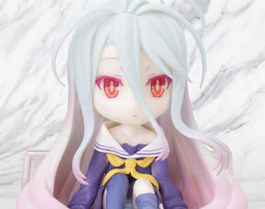 《遊戲人生》超可愛的白幫你看守手機 