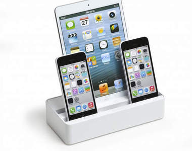 All-Dock一對多加速充電站  大平板小手機一次通通搞定