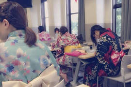 日本東西大學《浴衣日》這不是校園是樂園啦~(´艸`●) 日本東西大學《浴衣日》這不是校園是樂園啦~(´艸`●)