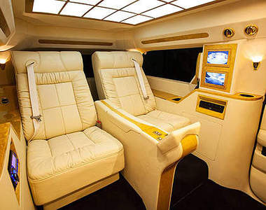 Lexani改造《凱迪拉克Escalade》陸上行宮大概就是這樣