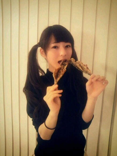 杉野静香雙馬尾協會推出偶像團體的正妹團員