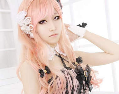 宅宅愛COser HIHO 也跟上了今年人氣Cosplay服裝排行榜