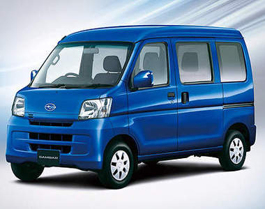 日本特仕《速霸陸Sambar VAN》換上黑色內在美