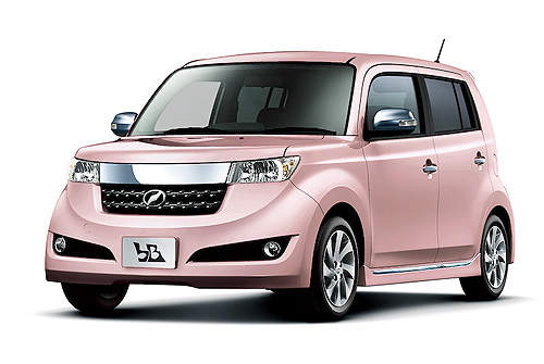 日本小改良 Toyota 可愛小車車變得更安全囉