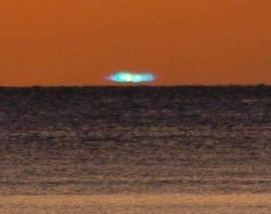 稀有氣象《綠光》一日結束的贈禮，傳聞看到就能幸福的神秘氣象