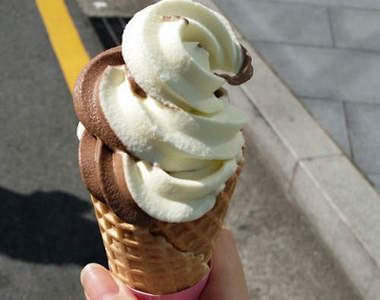 韓《超商霜淇淋》不分四季都想吃的香濃好味兒 ̄﹁ ̄