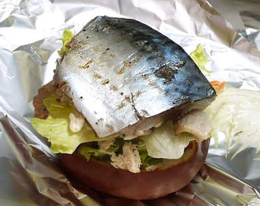 大阪《玉造漢堡街》來個鮮魚堡如何?