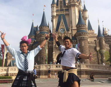 《制服迪士尼》日本大流行　你看到的高中生可能都不是真的（咦）